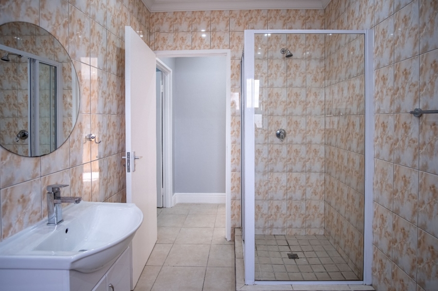 To Let 3 Bedroom Property for Rent in Crawford Western Cape